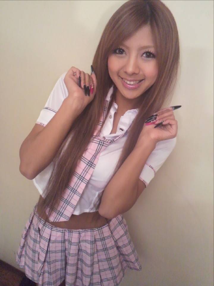 すけべな美女の抜けるエロ画像！！自分でおっぱいを寄せる巨乳の女の子や、バイブを挿入して気持ちよさそうな美女がエロい