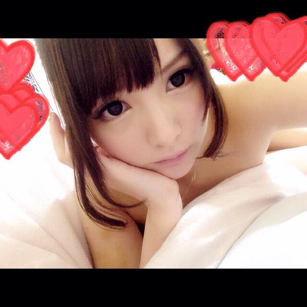 エロ可愛い女の子のAVエロ画像！！顔を見ながらフェラしてくれるおねえさんや、母乳を出しながらハメられる女の子が抜ける